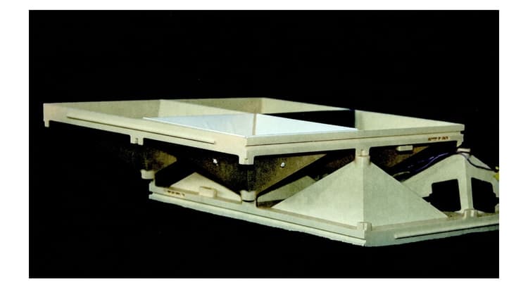 Pyramidal Wall Sections | 10707807 | PatentFlip