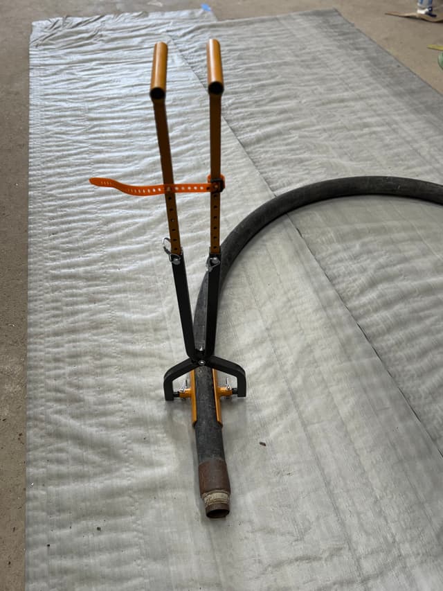 Hose Manipulation Implement - Hose Gripper