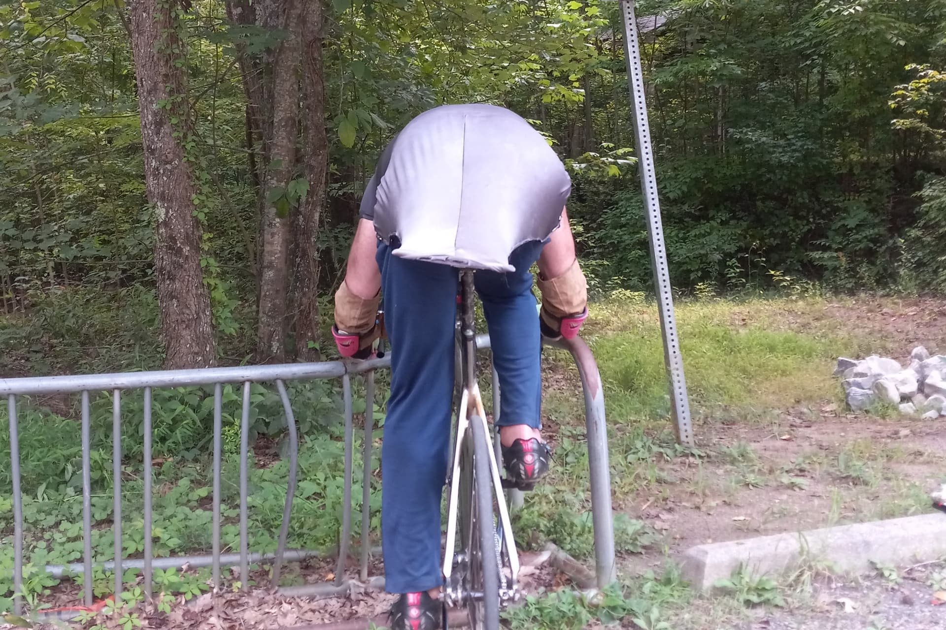 Aerodynamic Clothing And Accessory For Bicycle Rider - Image 2