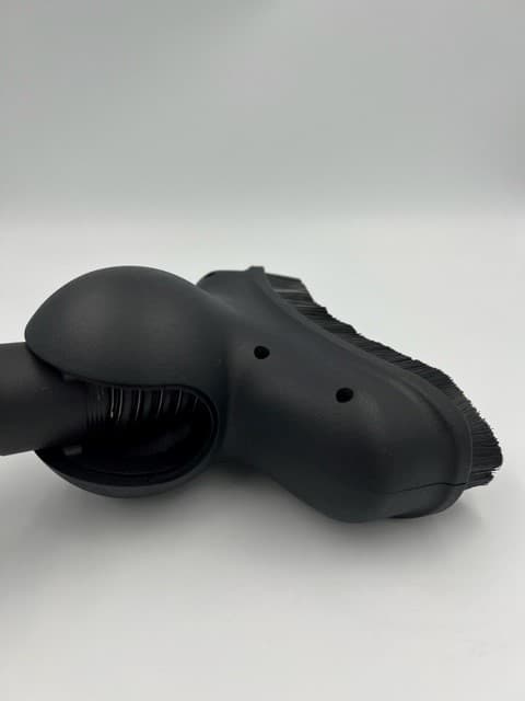 Vacuum Cleaner Attachment Having A Concave Vacuum Head With A Swivel Joint That Swivels Only Within A Central Plane Of The Vacuum Head - Image 4