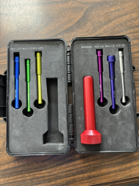 Lug Bolt Helper